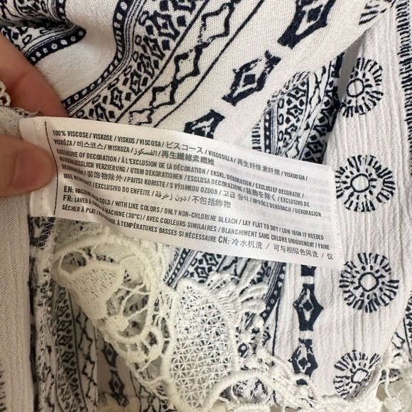 ABERCROMBIE & FITCH : Top - Size XS - Picture 5 of 5